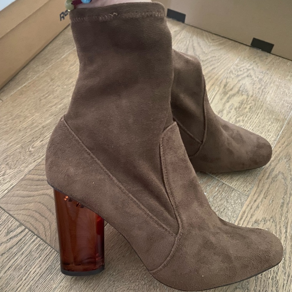 Jeffrey Campbell size 8 1/2 clear heel